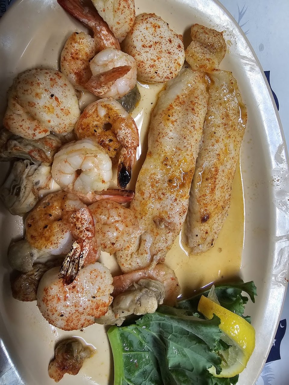 Captain Ed's Seafood Platter Broiled